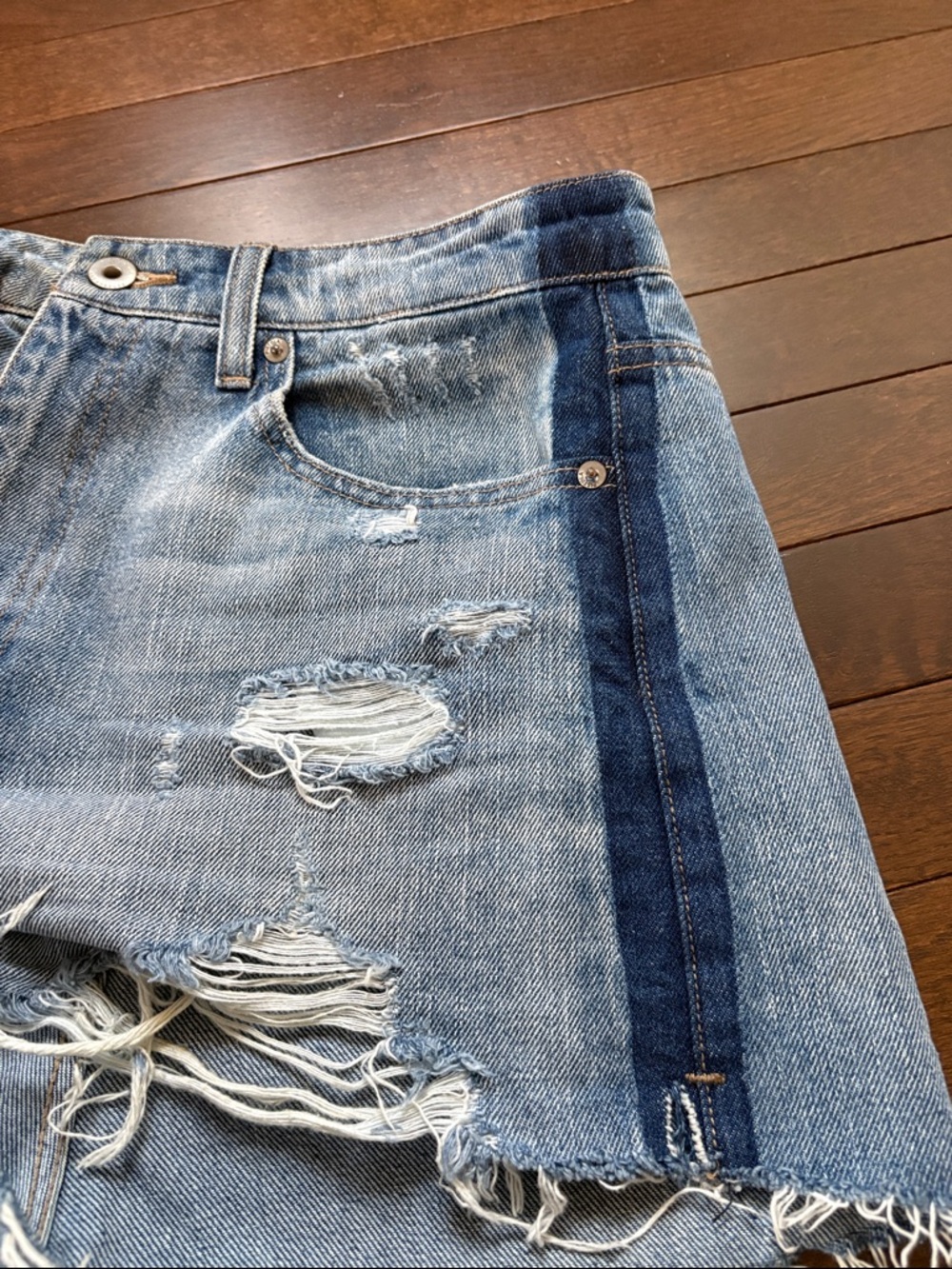 Pistola Denim Shorts Nova Size 29 High-Rise Relaxed Distressed Cutoff Festival - Picture 9 of 13